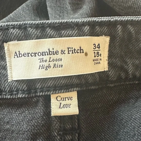NWT Abercrombie and Fitch Drapey Rigid High Rise Loose Jean black size 34 18R - Picture 2 of 8